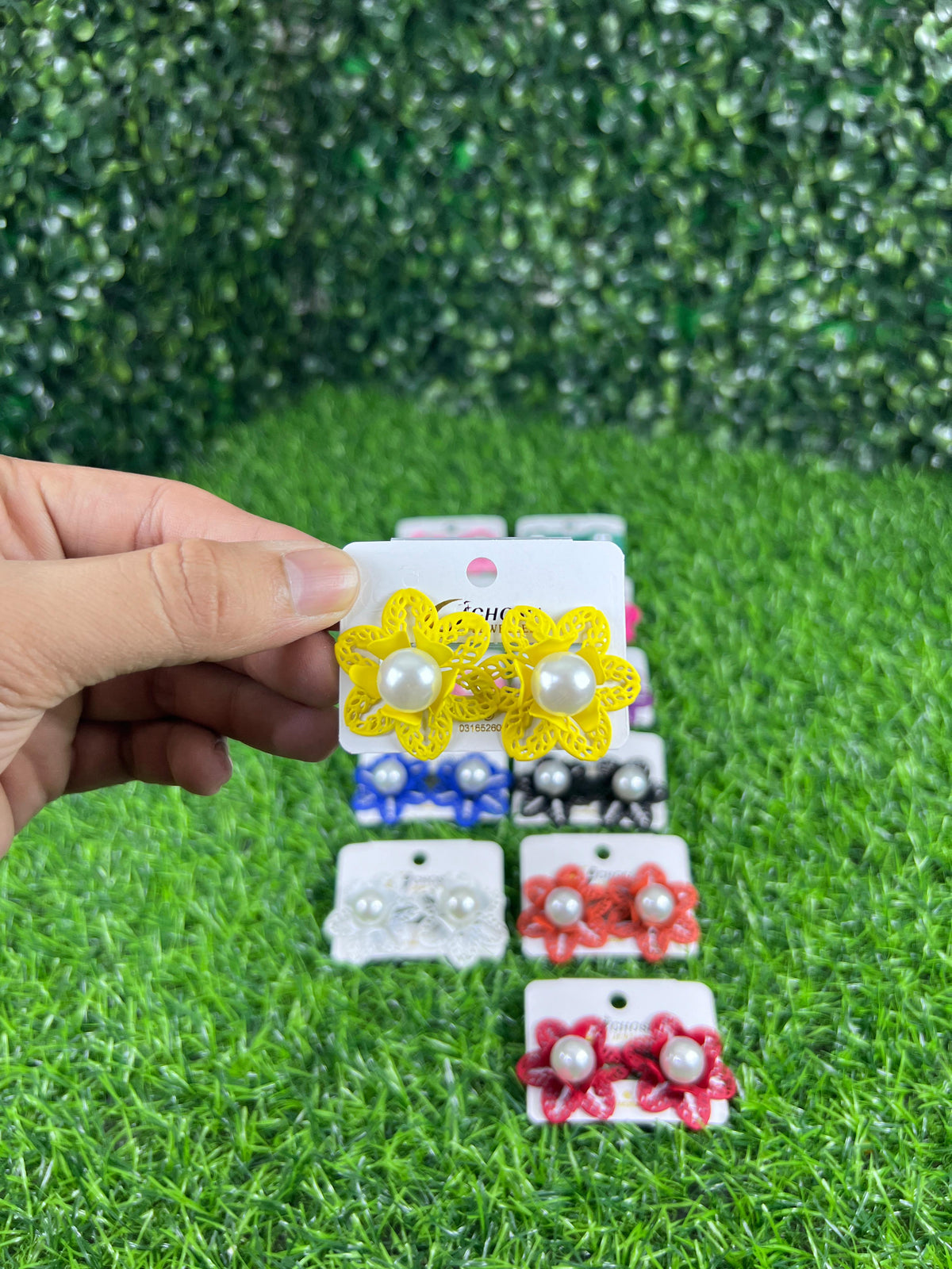 Floral pearl earrings studs